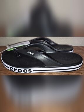 Crocs Bayaband Flip Flops, NWT's,  Women's Size 7